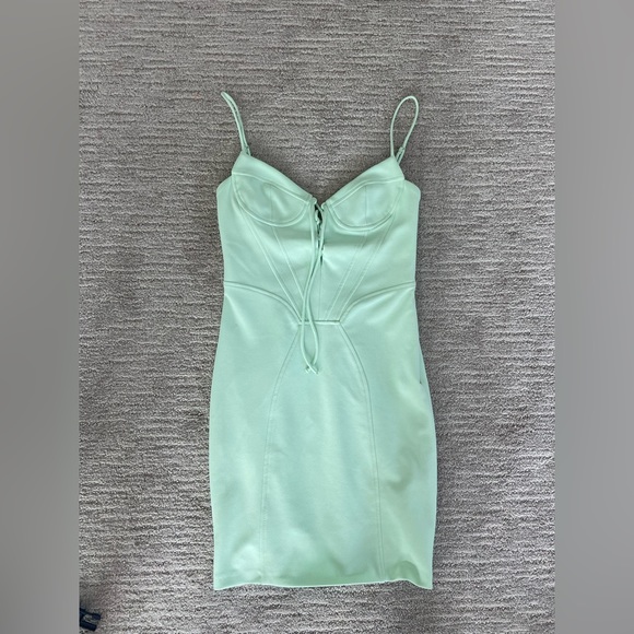 green corset dress zara Zara NEW Long Tied Corset Lace Up Midi Dress Lime Green SS2020 Szs M, L